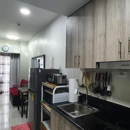 Schoenes Apartment Mit Pool-Nutzung Manila Exterior photo