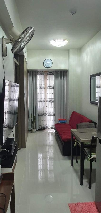 Schoenes Apartment Mit Pool-Nutzung Manila Exterior photo