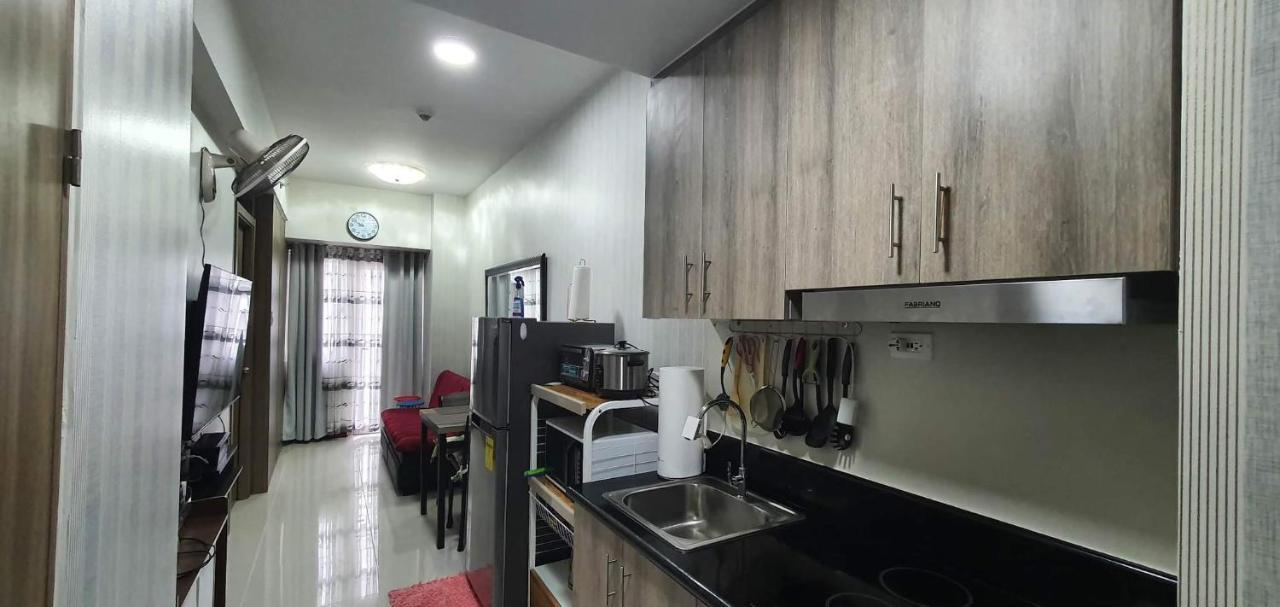 Schoenes Apartment Mit Pool-Nutzung Manila Exterior photo