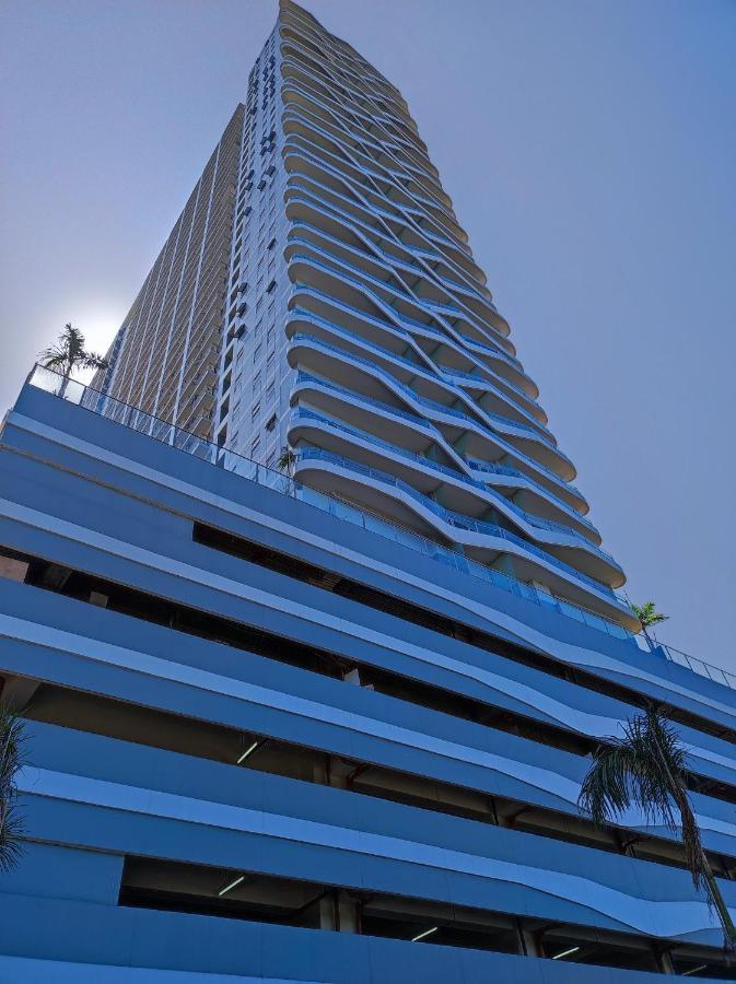 Schoenes Apartment Mit Pool-Nutzung Manila Exterior photo