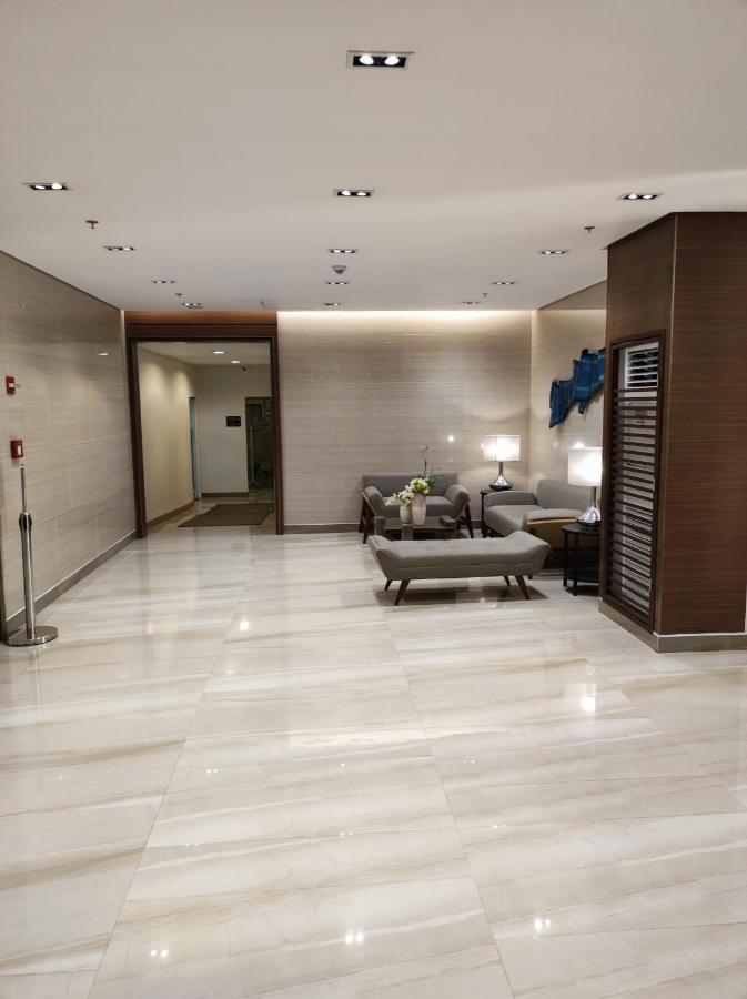 Schoenes Apartment Mit Pool-Nutzung Manila Exterior photo