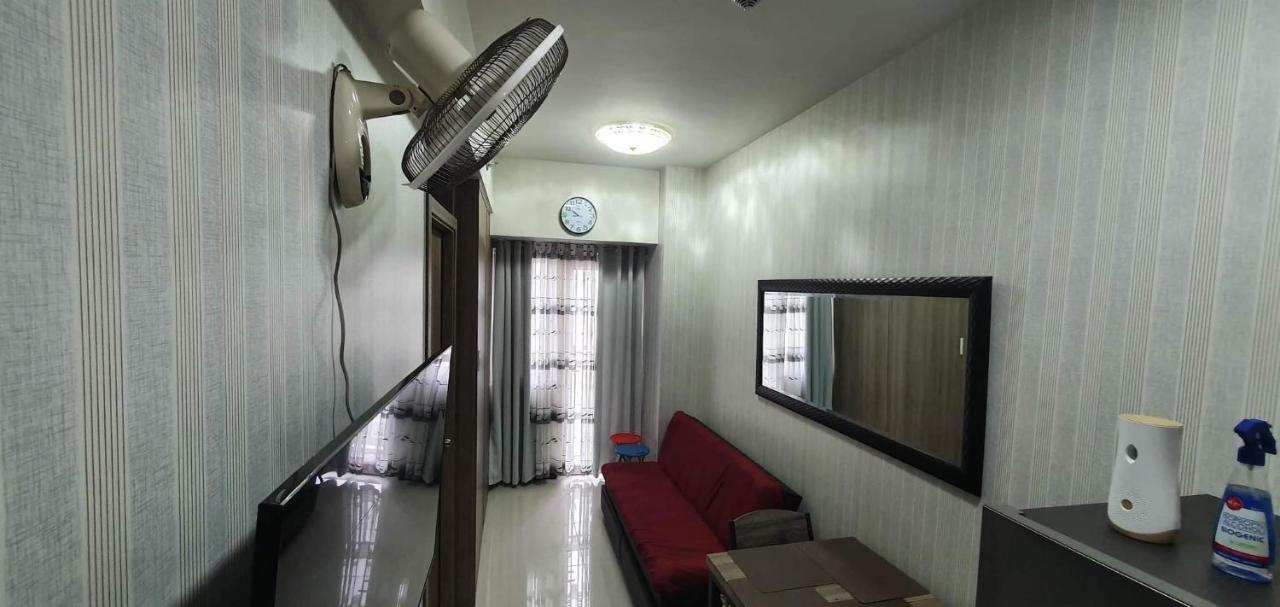 Schoenes Apartment Mit Pool-Nutzung Manila Exterior photo